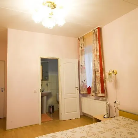 Проживание в семье Vgh Accommodation Services