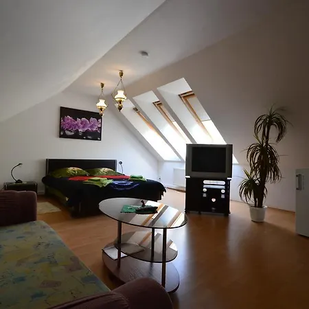 Homestay Vgh Accommodation Services *